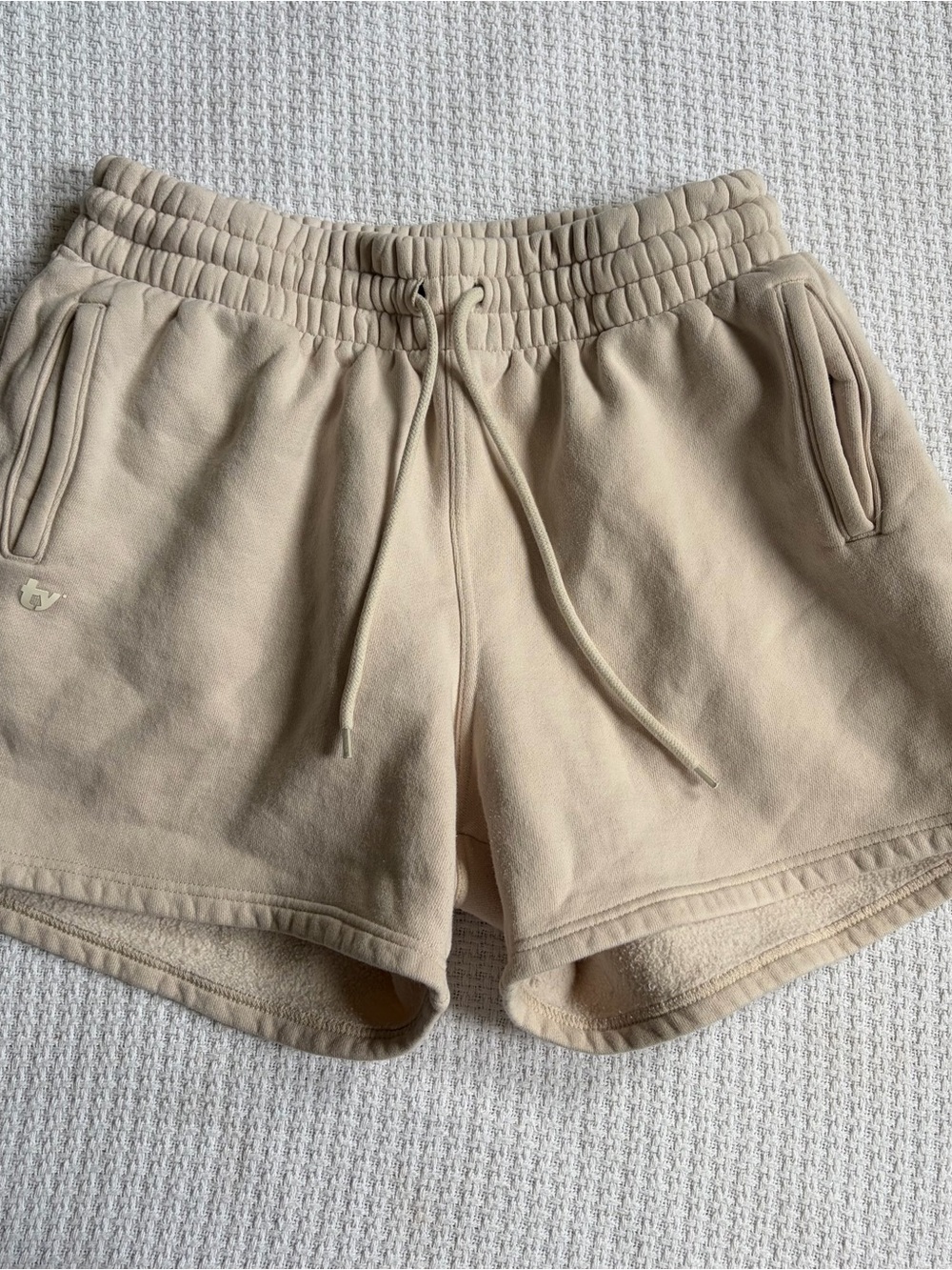 Aritzia Thirty Years Beige High Waist Pull On Drawstring Cotton Shorts Size XL